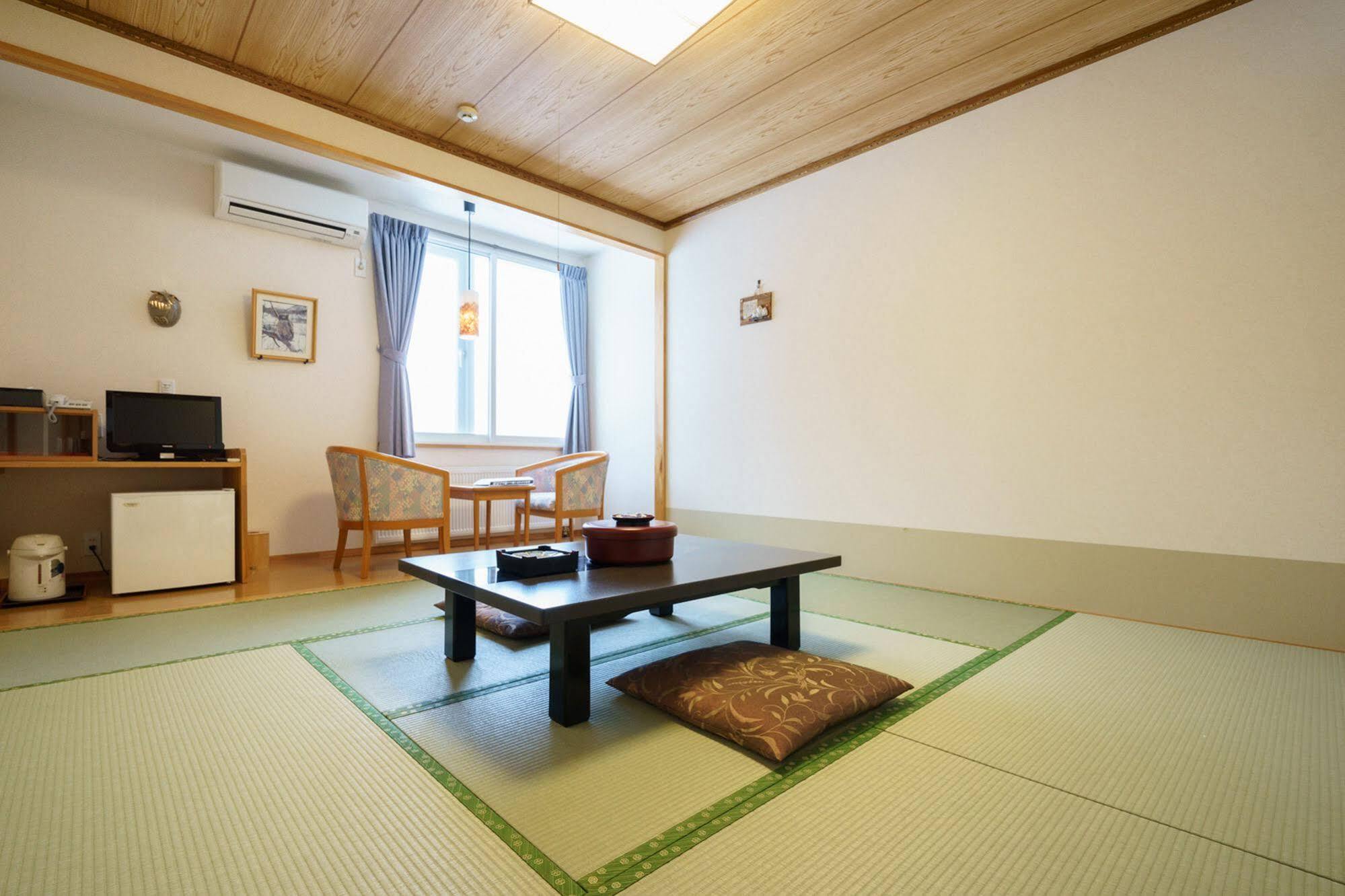 Touakarino Yado Rausu Daiichi Hotel Eksteriør billede